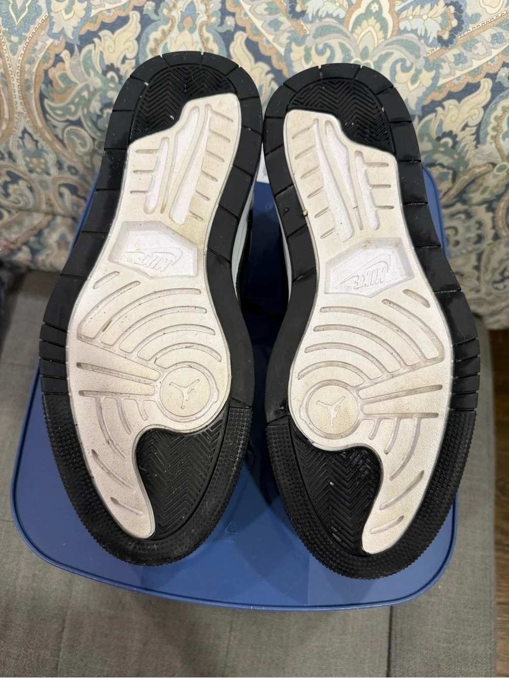 Nike Air Jordan Black & Silver Low-Top Women’s Sneakers